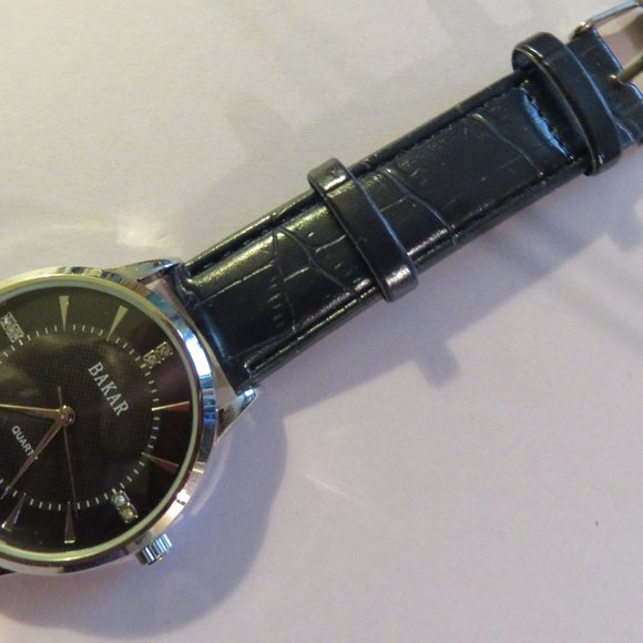 BAKAR UNISEX WATCH/NEW/NEVER WORN/CZ Crystals - Picture 3 of 6
